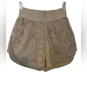 Gymshark Tan Women's Shorts